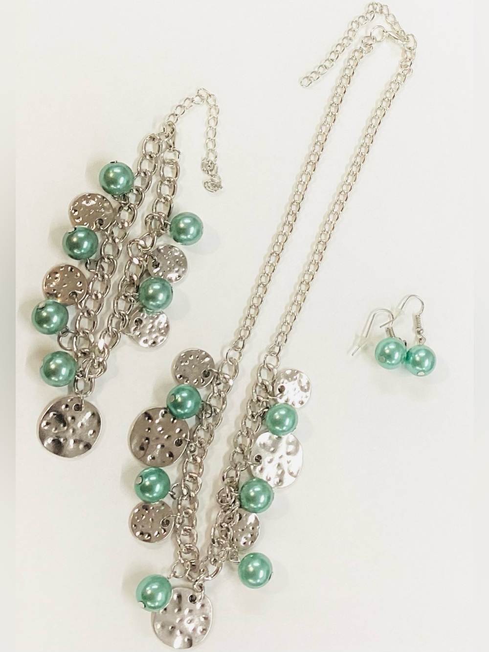 “Sea In A New Light” Necklace, Bracelet & Earrings Set 🪸